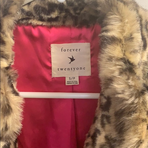 Cropped jacket - Picture 3 of 3